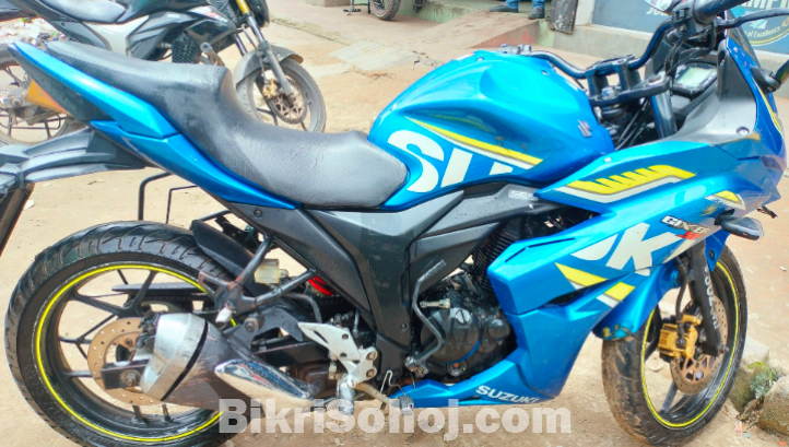 SUZUKI GIXXER SF